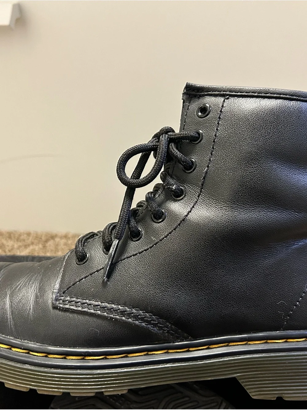 Dr. Martens Kids Black Leather Lace-Up Boots